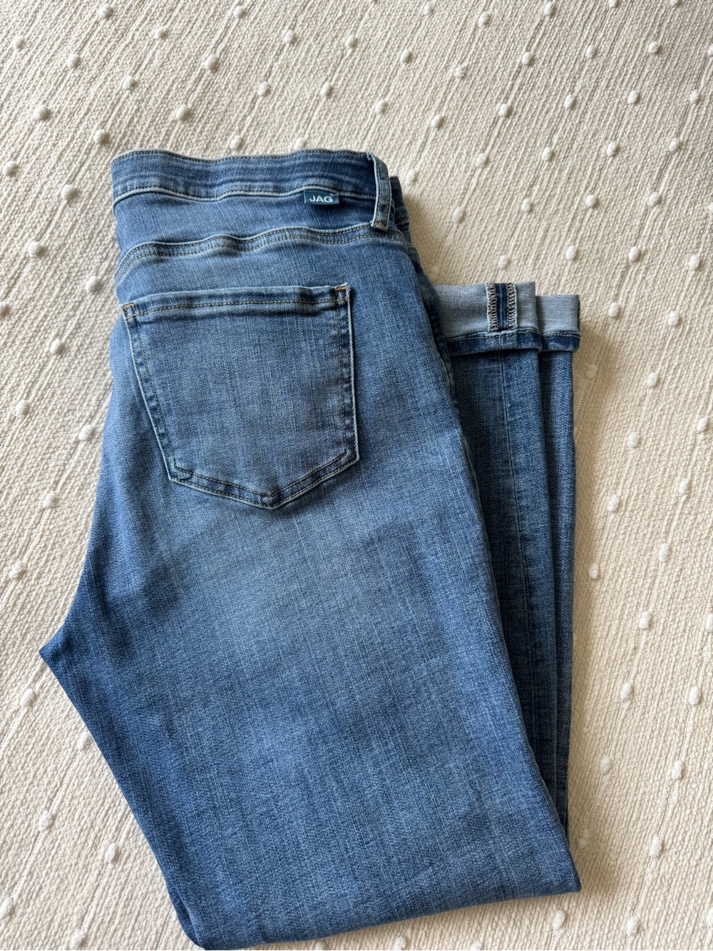 Like New Jag Jeans Mid-Blue Straight leg  Cropped Jeans